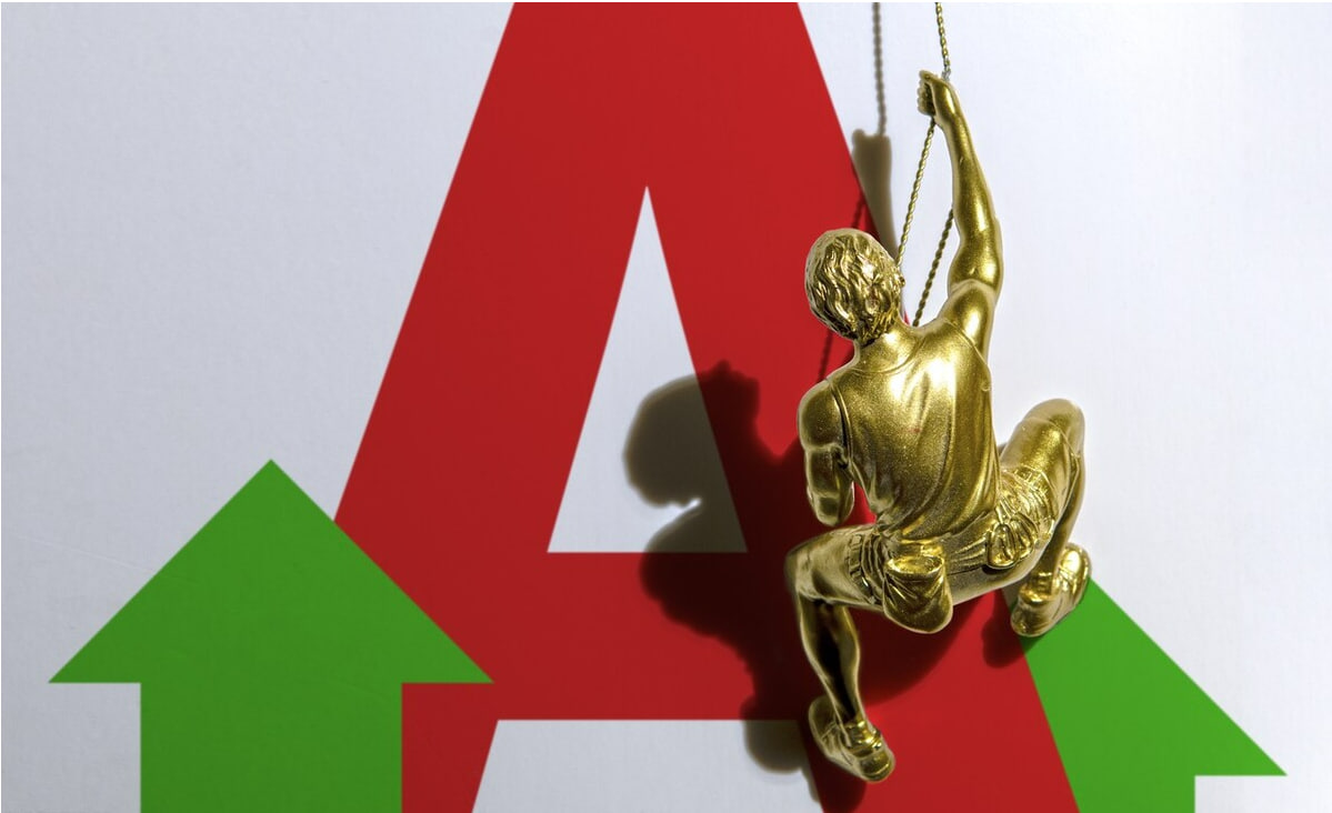 炒股配资平台官网 下半年全球经济走势如何?多家外资机构这样看