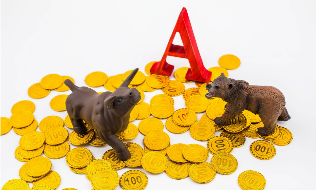 实盘炒股配资平台 记者卧底暗访茉酸奶:被包换效期“续命”过期水果、靠闻判断食材